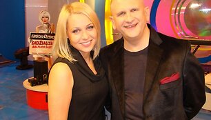 Padainuoti kvies Viktorija Perminaitė ir Edmundas Kučinskas.