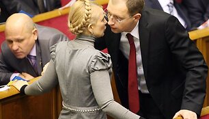 Julija Tymo&scaron;enko susilaukia didelio vyrų dėmesio.