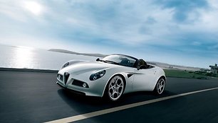 „Alfa Romeo 8C Spider“