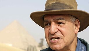 Egipto auk&scaron;čiausiosios senovės paminklų komisijos vadovas Zahi Hawassas