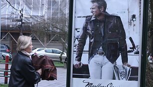 Teisme buvo ai&scaron;kinamasi, kokie reklamose vaizduojami vyrai, spalvos ir vaizdiniai skatina rūkyti.
