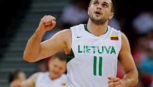 LInas Kleiza