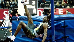 Donald Thomas