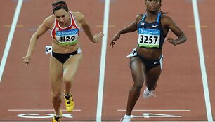 Lauryn Williams (de&scaron;inėje)