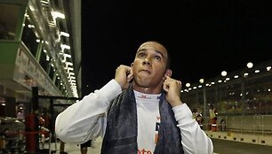 Lewisas Hamiltonas naktinėje trasoje
