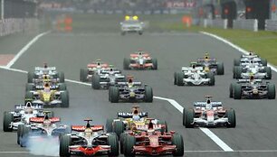 Japonijos GP: chaoti&scaron;kas startas