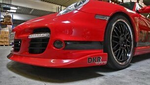 Tiuninguotojų patobulintas &bdquo;Porsche 911 Bi-Turbo&rdquo; 