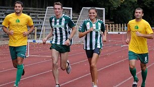 Futbolininkai ap&scaron;ilimui irgi bėgioja