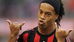 Ronaldinho vėl šypsosi