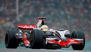 &bdquo;McLaren&rdquo; pasivijo konkurentus