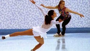 Tonia Harding ir jos pagrindinė konkurentė Nancy Kerrigan