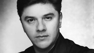 Tenoras Hectoras Palacio