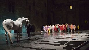 Romeo Castellucci pirmoji trilogijos dalis &bdquo;Pragaras&ldquo;