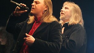 Algirdas Latėnas ir Povilas Me&scaron;kėla