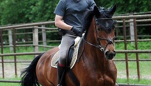 Andrius Kaniava ant žirgo