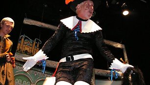 Spektaklis &bdquo;Batuotas Katinas&ldquo;