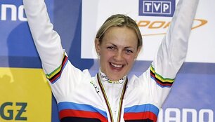 Simonai Krupeckaitei &ndash; planetos dviračių treko čempionato auksas