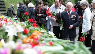 Gegužės 9-osios minėjimas Antakalnio kapinėse