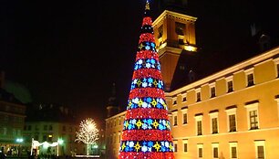 Kalėdinė eglė Var&scaron;uvoje