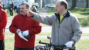 Premjeras Andrius Kubilius &scaron;varino M.Dauk&scaron;os vidurinės mokyklos aplinką ir Neries pakrantę Antakalnyje. Ten pat darbavosi ir Vilniaus miesto meras Vilius Navickas.