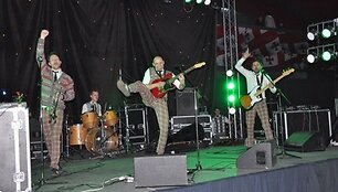 Tbilisio sporto rūmuose surengtas &bdquo;InCulto&ldquo; koncertas, toje pačioje scenoje grojo ir legendinė prancūzų grupė &bdquo;Ottowan&ldquo;.