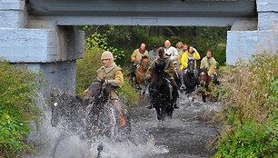 &bdquo;2000 km istorijos&ldquo; raitelių kelionės akimirka