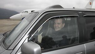 Rusijos prezidentas Dmitrijus Medvedevas pirmadienį lankėsi vienoje i&scaron; Kurilų salų. 