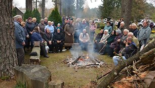 Vėlinių laužai Margionyse 