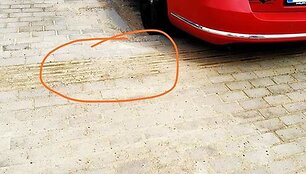 Neregiui dviračių takas &Scaron;iauliuose tampa kliūtimi. 