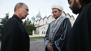Muftijus Ildusas Faizovas kalbasi su Vladimiru Putinu. 