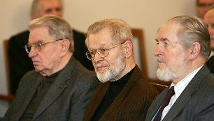 Vytautas Jurgis Bubnys (viduryje)