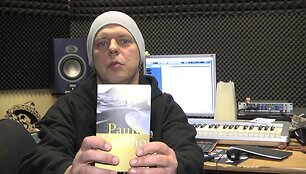 Prie akcijos &bdquo;Nebūk daiktistas!&ldquo; G.Liaudanskas-Svaras prisideda savo mėgstama knyga. 