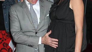 Tommy Hilfigeris ir jo žmona Dee Ocleppo Hilfiger 