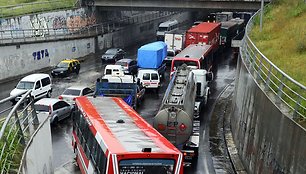 Buenos Aires apgaubė nuodingas debesis, evakuojami žmonės 