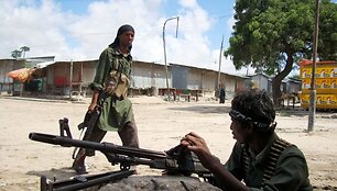 Somalio sukilėlių pajėgos užėmė miestą netoli Mogadi&scaron;o.