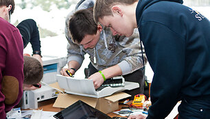 Inžinerinių varžybų &bdquo;EBEC&rsquo;13 Kaunas&ldquo; fini&scaron;as &ndash; &bdquo;EBEC Baltic&ldquo; startas. 