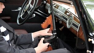 1938 m. laidos &bdquo;Packard&ldquo; mena gangsterio A.Capone laikus.