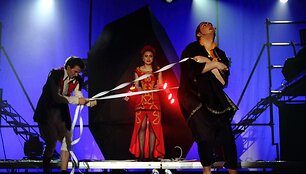 MIDI roko opera &bdquo;Dievas i&scaron; ma&scaron;inos&ldquo;