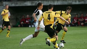 Vilniaus &bdquo;Vėtros&ldquo; ir Londono &bdquo;Fulham&ldquo; dvikovos akimirkos.