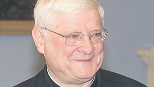 Vyskupas J. Boruta patarė visiems prisiminti Dievo įsakymus.