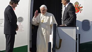 Popiežius Benediktas XVI &scaron;e&scaron;tadienį atvyko į Prahą trijų dienų vizito.