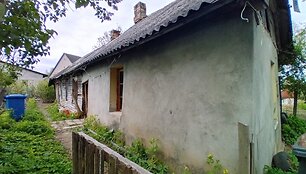 Parduodama namo dalis