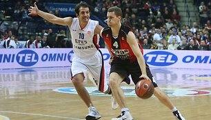 Vilniaus &bdquo;Lietuvos rytas&ldquo; žaidžia pirmąsias naujojo Eurolygos sezono rungtynes namie su Stambulo &bdquo;Efes Pilsen&ldquo; krep&scaron;ininkais. 