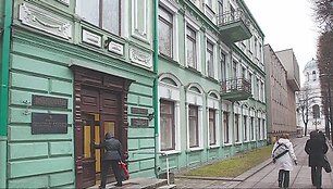 Manoma, kad &scaron;ių pastatų, esančių brangiausioje Kauno vietoje &ndash; prie pat Soboro, vertė paakino valdžią skubiai keisti planus.