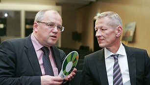 Aplinkos ministerijos vadovas Gediminas Kazlauskas ir Lietuvos paviljono generalinis komisaras Romas Jankauskas 