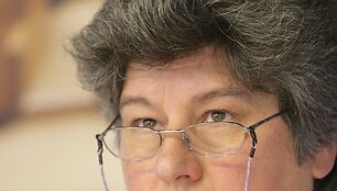 B.Valionytė