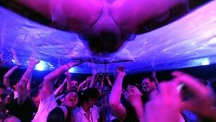 &bdquo;FuerzaBruta&ldquo; &ndash; tai postmodernus teatro &scaron;ou, kuris gimė Argentinoje.