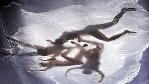 &bdquo;FuerzaBruta&ldquo; &ndash; tai postmodernus teatro &scaron;ou, kuris gimė Argentinoje.