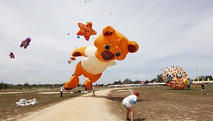 Chan-Am kurorte vyko aitvarų festivalis.
