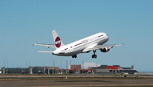 Bendrovės &bdquo;WOW Air&ldquo; lėktuvas